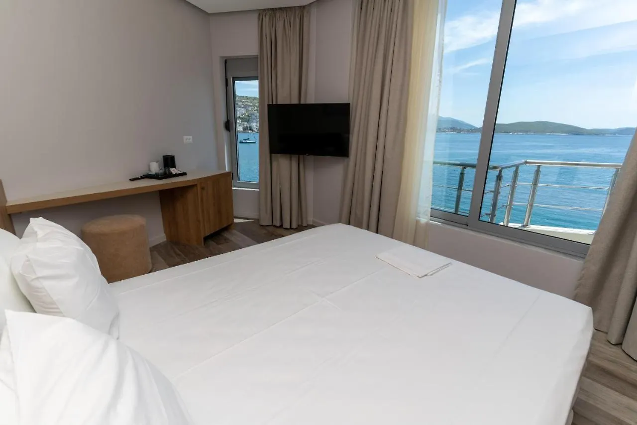 Titania Hotel Sarandë