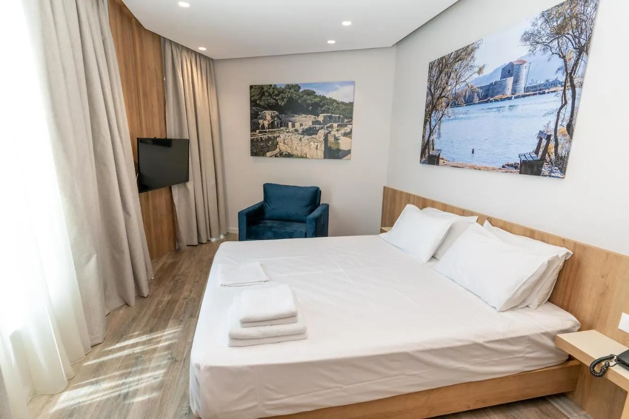 Titania Hotel Sarandë