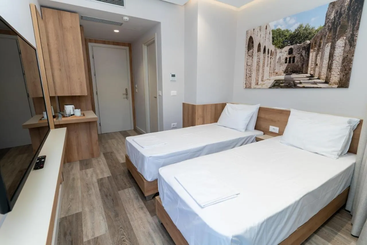 Titania Hotel Sarandë