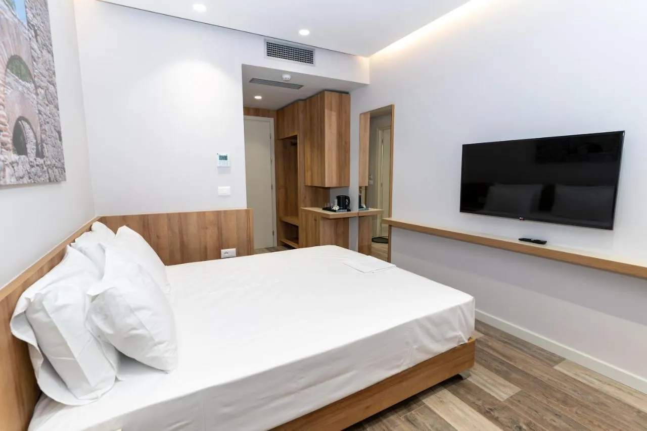 Titania Hotel Sarande