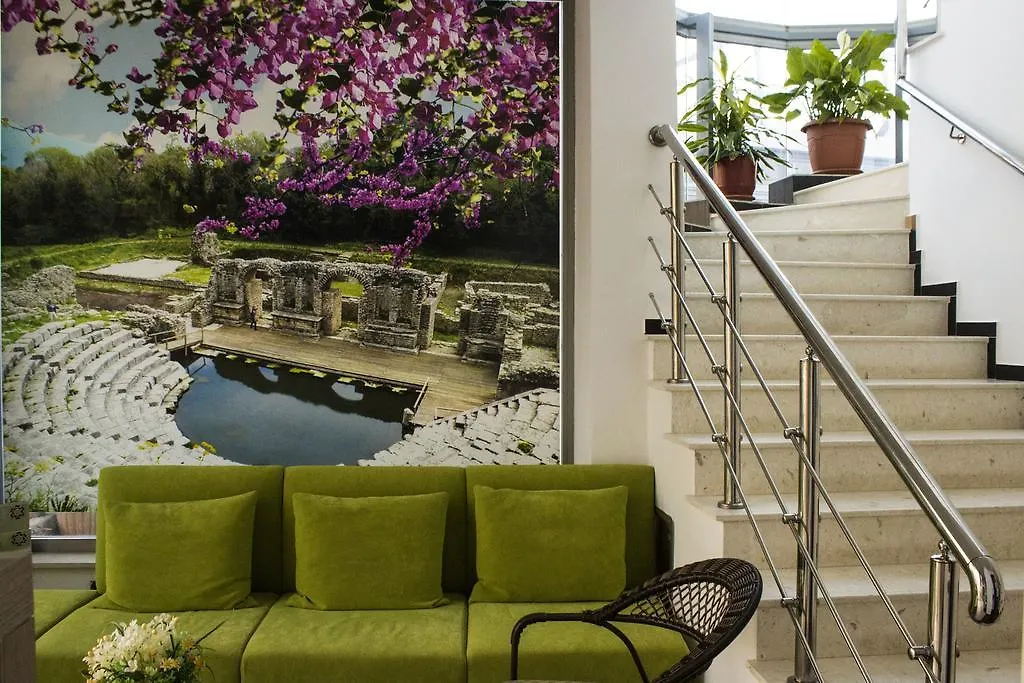 Titania Hotel Sarandë