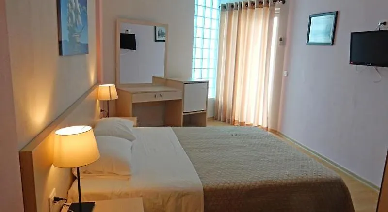 Titania Hotel Sarandë